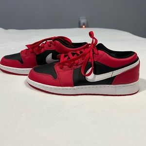 Kids Jordan AJ 1 Low
